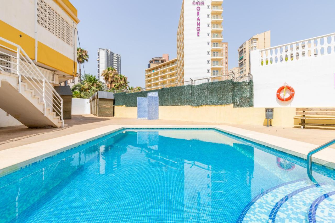Queen Benidorm Exteriör bild